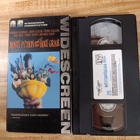 Monty Python and the Holy Grail 1975 (VHS) Widescreen Ed Terry Gilliam Jones VTG - Picture 6 of 7